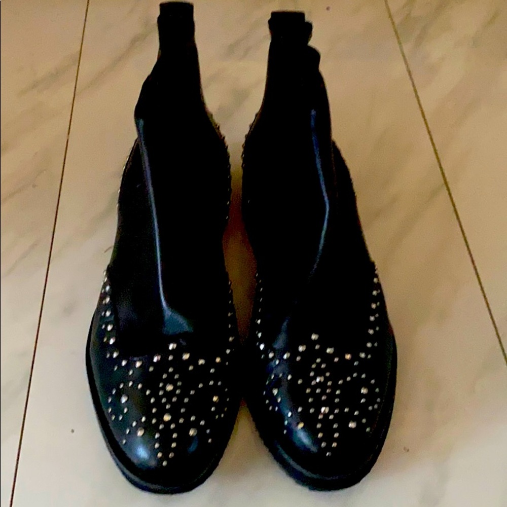 Michael Kors boots size 9